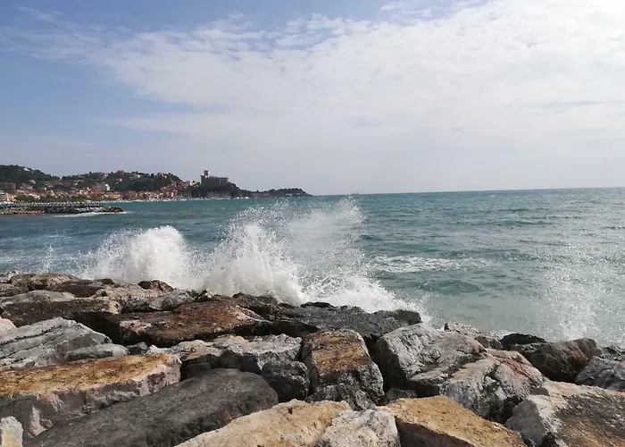 公寓 Il Faro Dei Poeti *