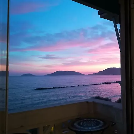 Apartment Il Faro Dei Poeti Lerici