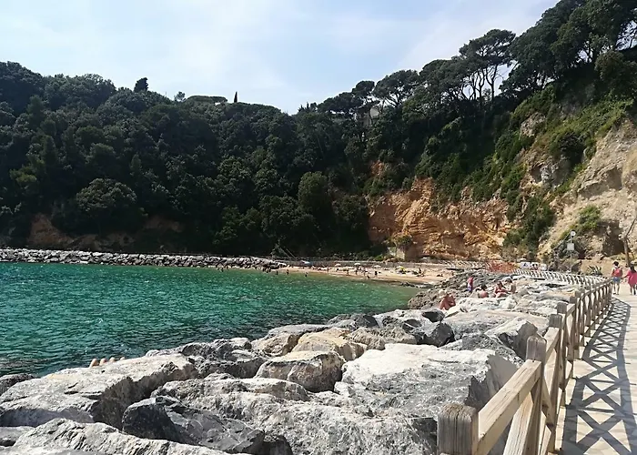 Il Faro Dei Poeti Διαμέρισμα Lerici